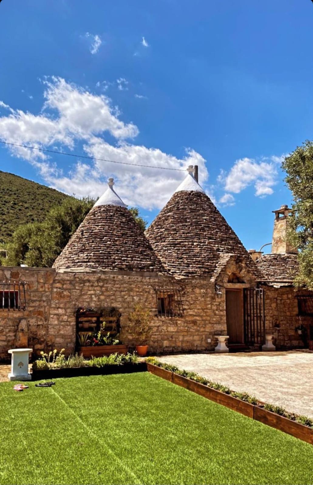 モノーポリ Hill Trull - Typical Apulian Houseヴィラ エクステリア 写真